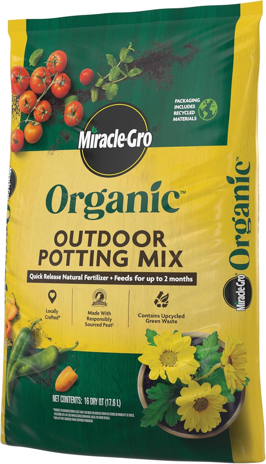 Miracle-Gro Organic Outdoor Potting Mix - Plant Soil for Outdoor Container Plants, Contains Quick-Release Natural Fertilizer, OMRI Listed, 16 qt. (2-Pack)