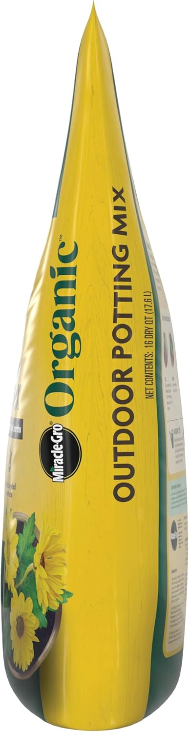 Miracle-Gro Organic Outdoor Potting Mix - Plant Soil for Outdoor Container Plants, Contains Quick-Release Natural Fertilizer, OMRI Listed, 16 qt. (2-Pack)