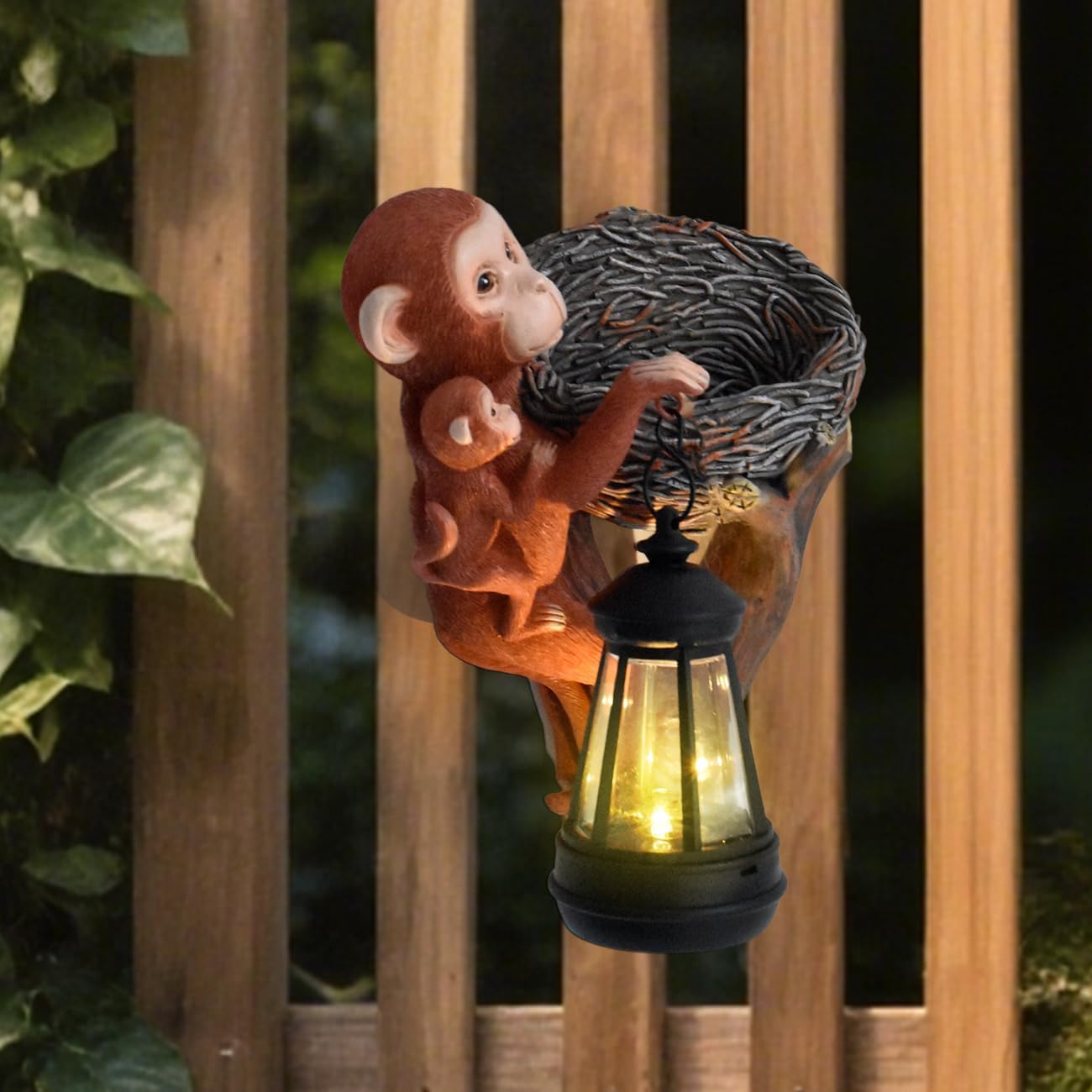Solar Mother Baby Monkey Statue Tree Hugger Outdoor Garden Decor Yard Art Hanging Sculptures Home Patio Ornaments Cute Animal Figurine Light Decorations Unique Gifts