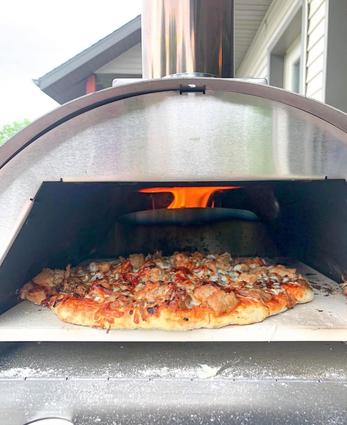 Le Peppe Portable Wood-Fired 12in Pizza Oven - Up to 900 Degrees in Minutes - Wood Chunks, Chips, Pellets and Charcoal - Double-Walled Steel with Fire Blanket Insulation - Black
