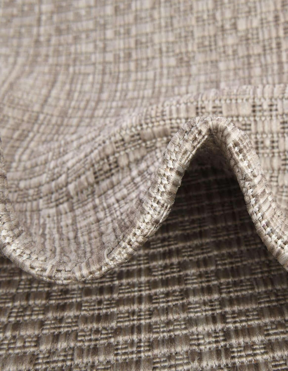 Unique Loom Outdoor Solid Collection Area Rug (6' 1" Square Beige/Ivory)