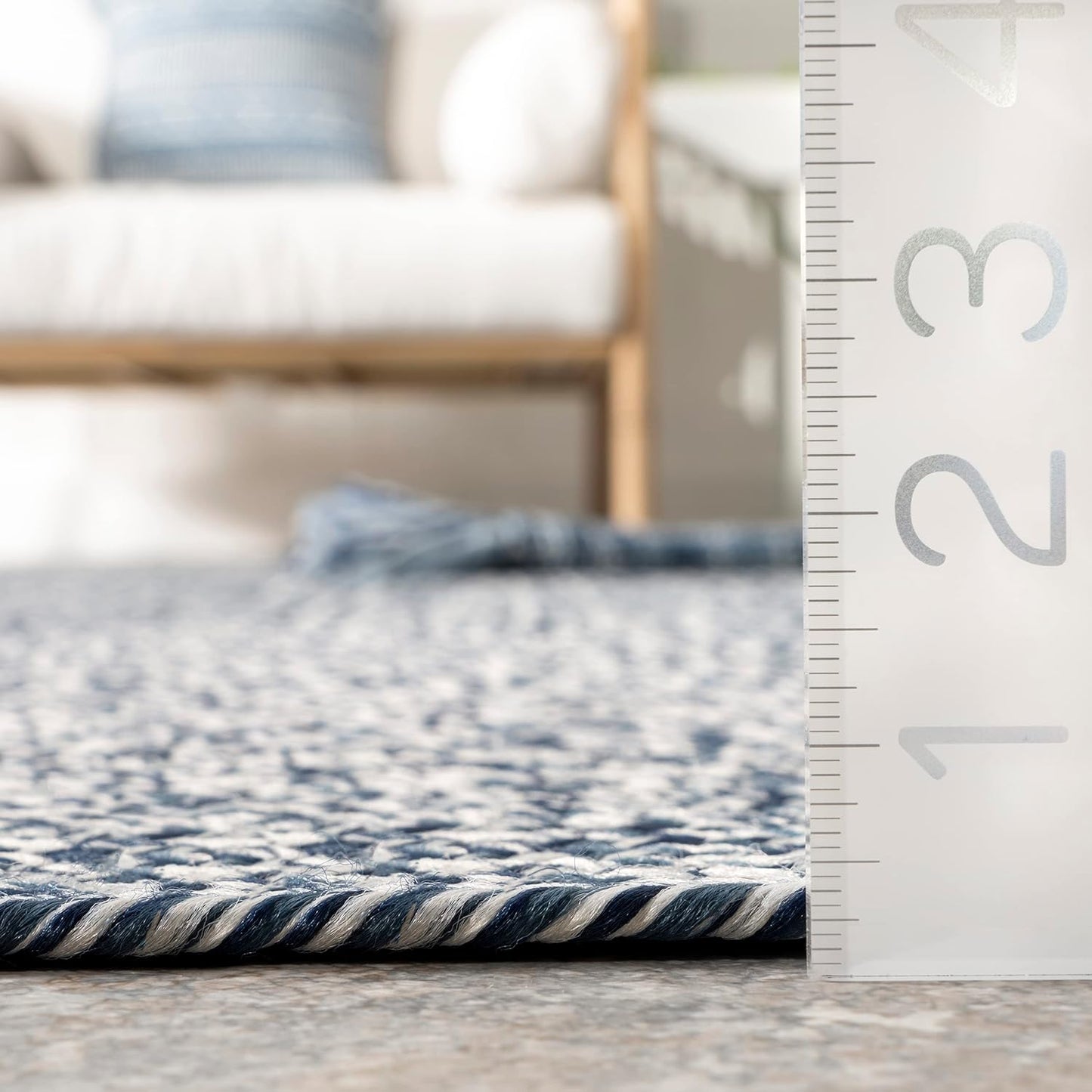 nuLOOM 5' Round Solid Hand Braided Indoor/Outdoor Area Rug, Pet-Friendly, High Traffic, Weather Resistant, for Patio, Balcony, Bedroom, Living, Dining Room, Wynn Navy