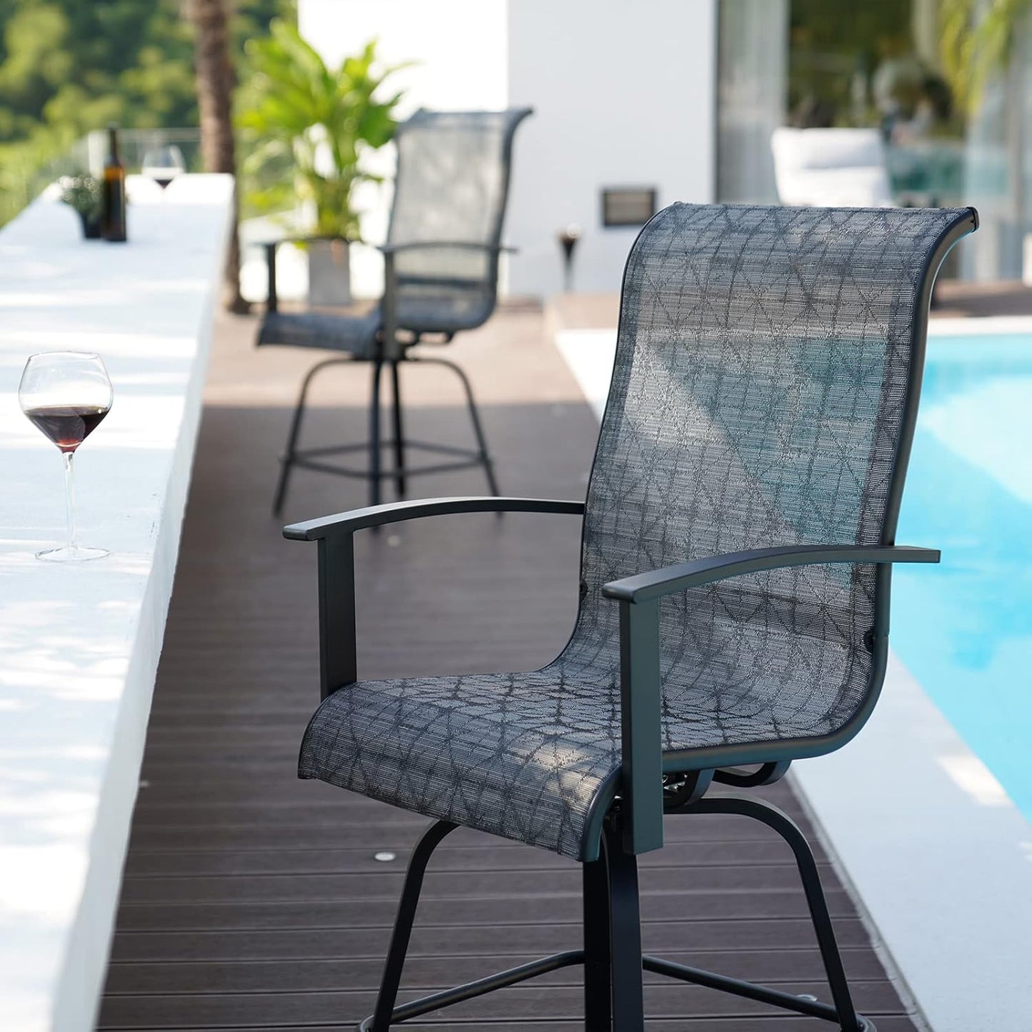 Grand patio Outdoor Swivel Bar Stools with Armrests & Backs, Set of 4 (Black & Grey Plaid)