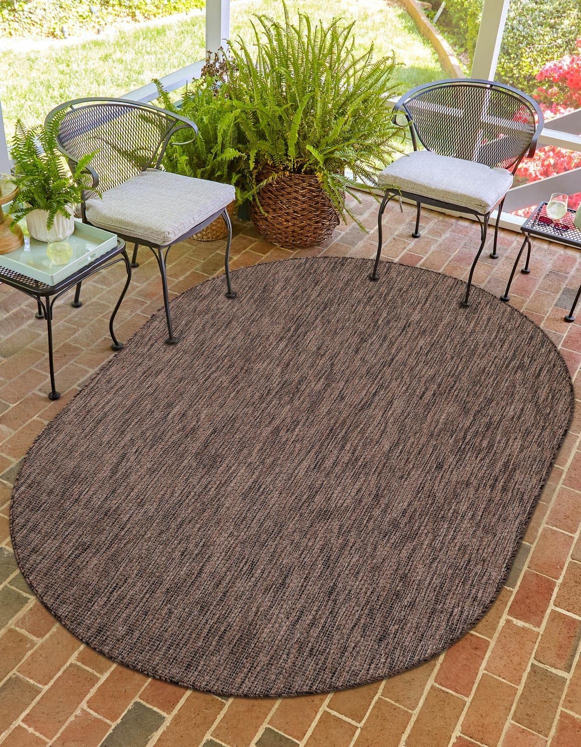 Unique Loom Outdoor Solid Collection Area Rug (4' 1" x 6' 1" Oval Light Brown/Ivory)