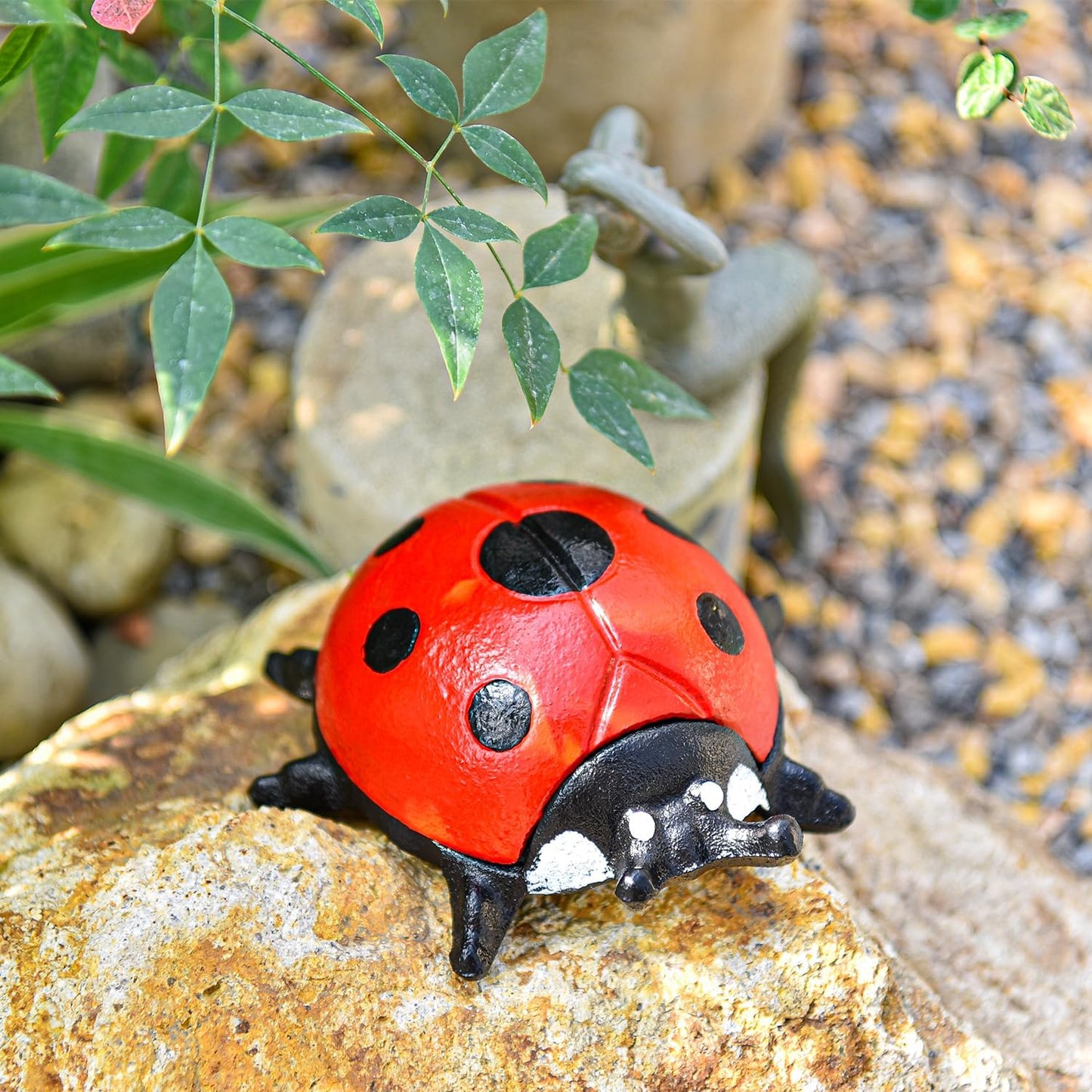 Sungmor Cast Iron Ladybug Key Hider, Hidden Key Holder for Indoor Outdoor, Hand Painted Garden Animal Statue Lawn Ornament, Decorative Jewelry Box Spare Key Hider for Shelf