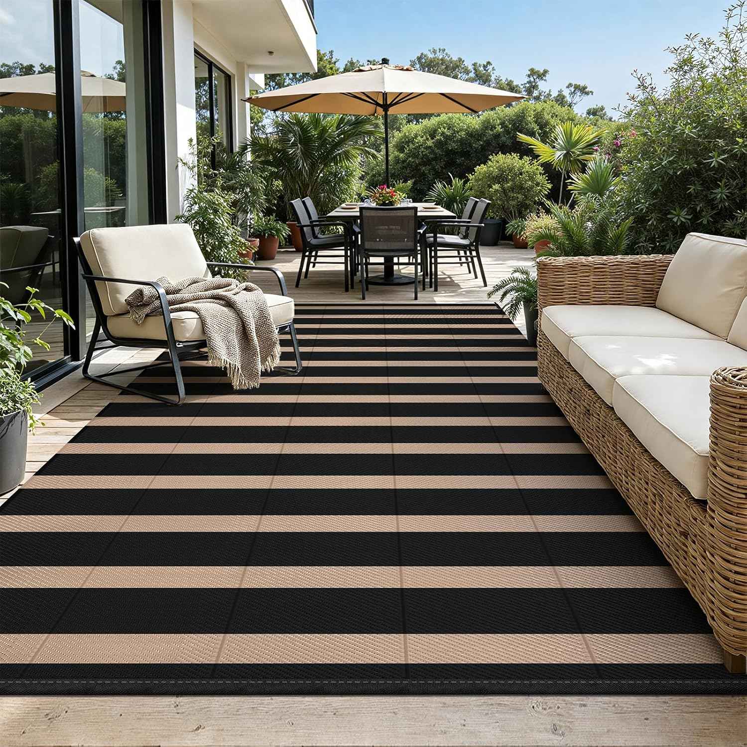 Vaukki Waterproof Outdoor Rug 8x10, Reversible Striped Patio Rug, Lightweight Plastic Straw Camping Mat, Indoor Outdoor RV Carpet for Outsides, Patio, Camping, Balcony, RV and Deck, Black and Beige
