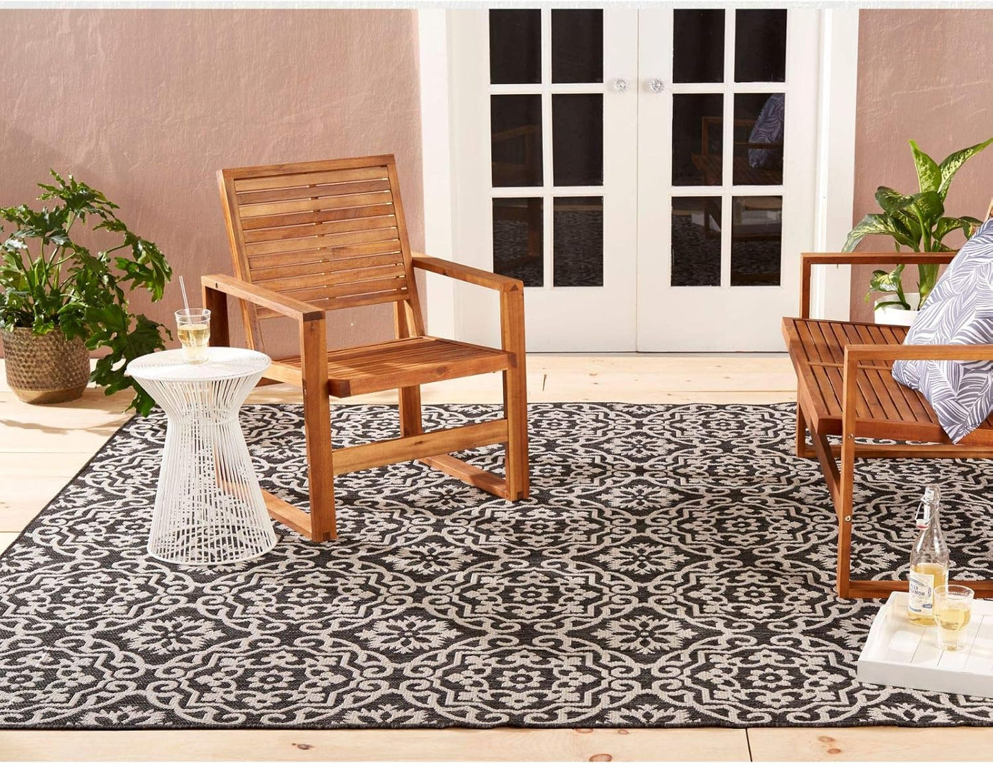 Nicole Miller New York Patio Country Danica Transitional Geometric Indoor/Outdoor Area Rug, Black/Grey, 5'2"x7'2"