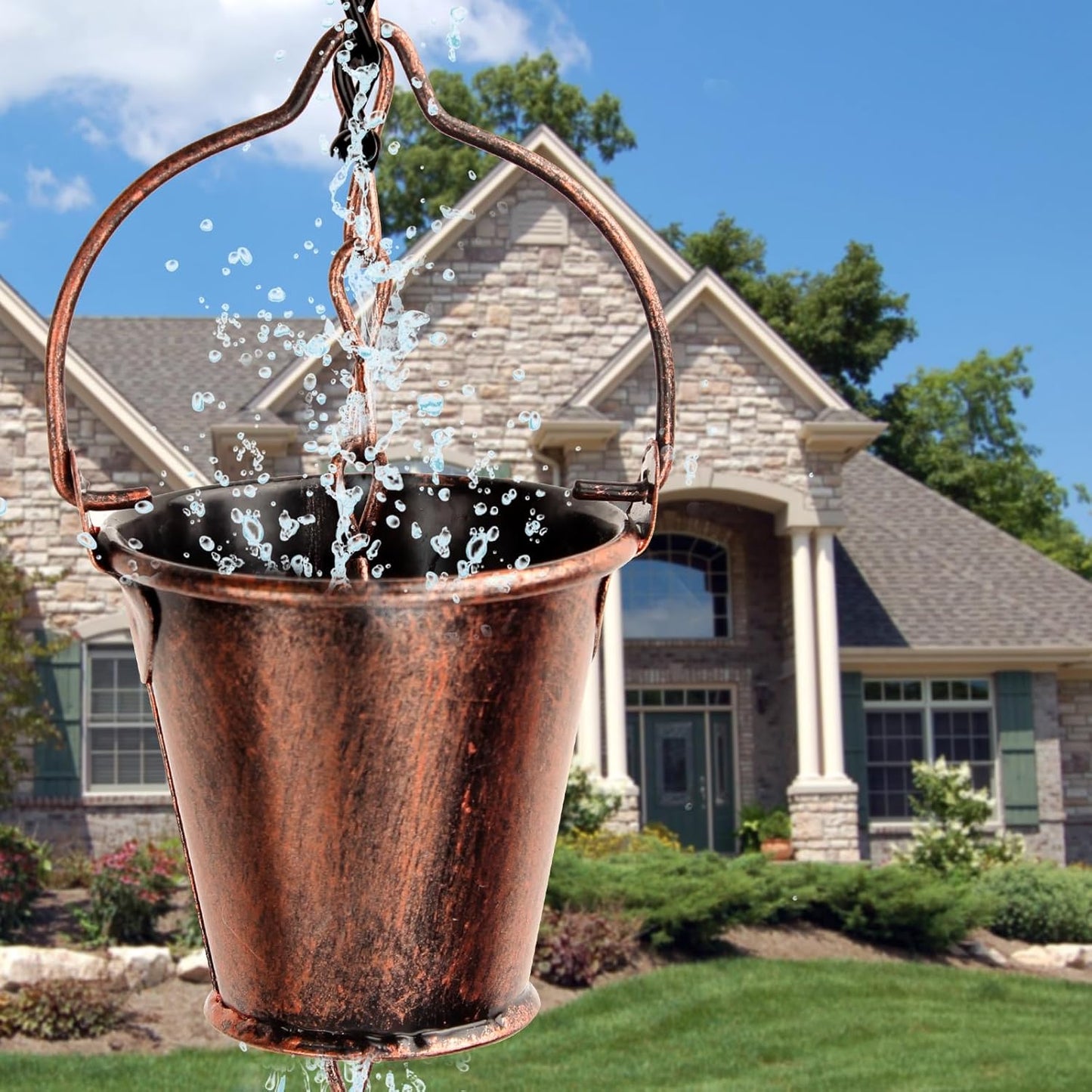 8.66 Ft Gutter Rain Chain, Metal Collector Rain Chain for Eaves Drainage, 16 Cup Small Bucket Metal Decorative Gutter Rain Chain, Outdoor Decorative Rain Chain (Brown)