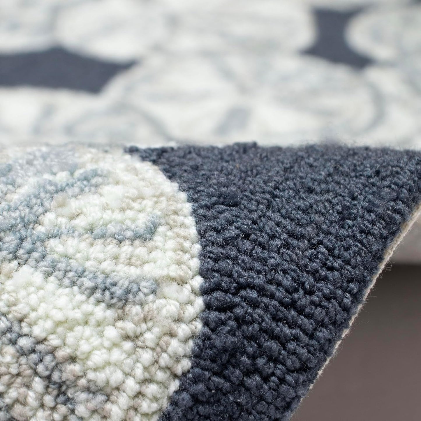 Liora Manne Capri Indoor/Outdoor Handmade Synthetic Blend Durable Area Rug - Transitional Graphic Coastal Beach Decorative (Sea Biscuit Navy) (1'8" x 2'6")