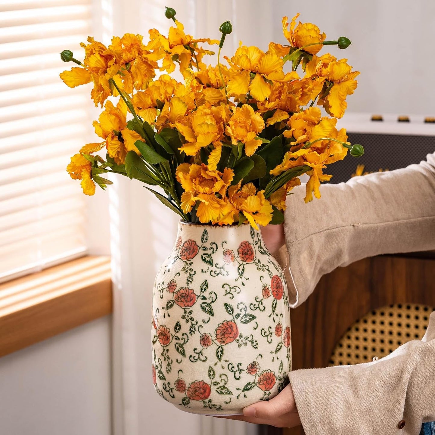 Green and Beige Vintage Round Vase, Red Rose Chinoiserie Floral Vase, Farmhouse Antique Decorative Ceramic Flower Vases for Bouquet, Home Decor, Living Room, Bookshelf, Office, Tuscan Decor 7.8 Inch