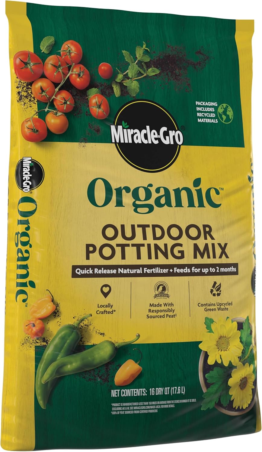 Miracle-Gro Organic Outdoor Potting Mix - Plant Soil for Outdoor Container Plants, Contains Quick-Release Natural Fertilizer, OMRI Listed, 16 qt. (2-Pack)