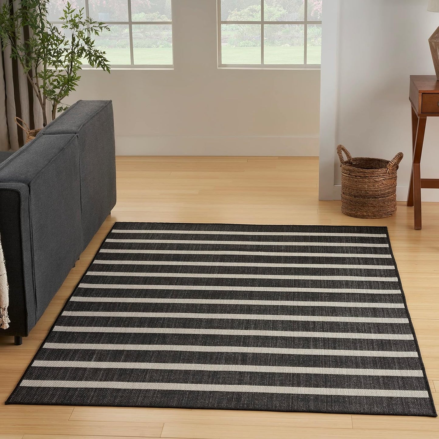 Nourison Home Positano Indoor/Outdoor Black Ivory 4' x 6' Area Rug, Easy Clean, Non Shedding, Bed Room, Living Room, Dining Room, Deck, Backyard, Patio (4x6)