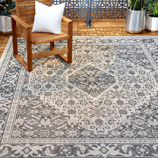 Nicole Miller New York Patio Country Dahlia Transitional Medallion Indoor/Outdoor Area Rug, Grey/Black, 7'9"x10'2"