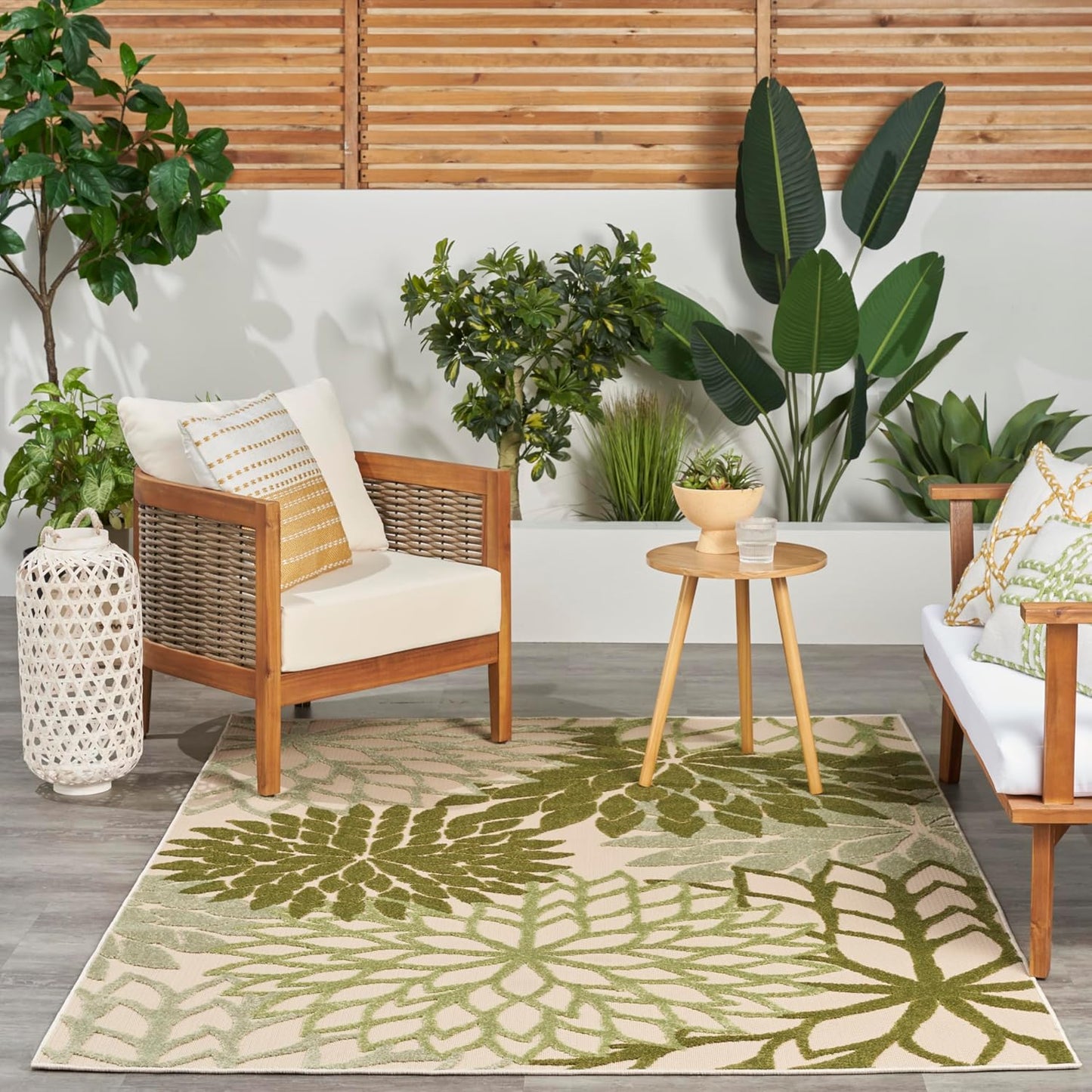 Nourison Home Aloha 4' x 6' Ivory Green Fabric Tropical Area Rug (4' x 6')