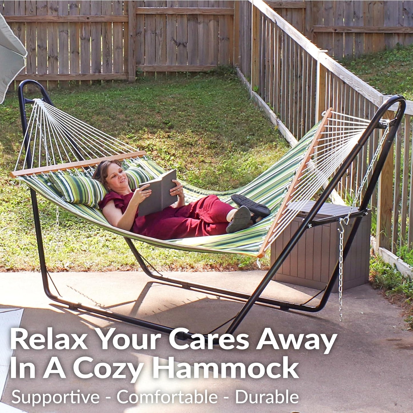Sunnydaze Quilted Outdoor Hammock with Spreader Bars - Heavy-Duty 450-Pound Capacity Double Hammock for Outside - Melon Stripe