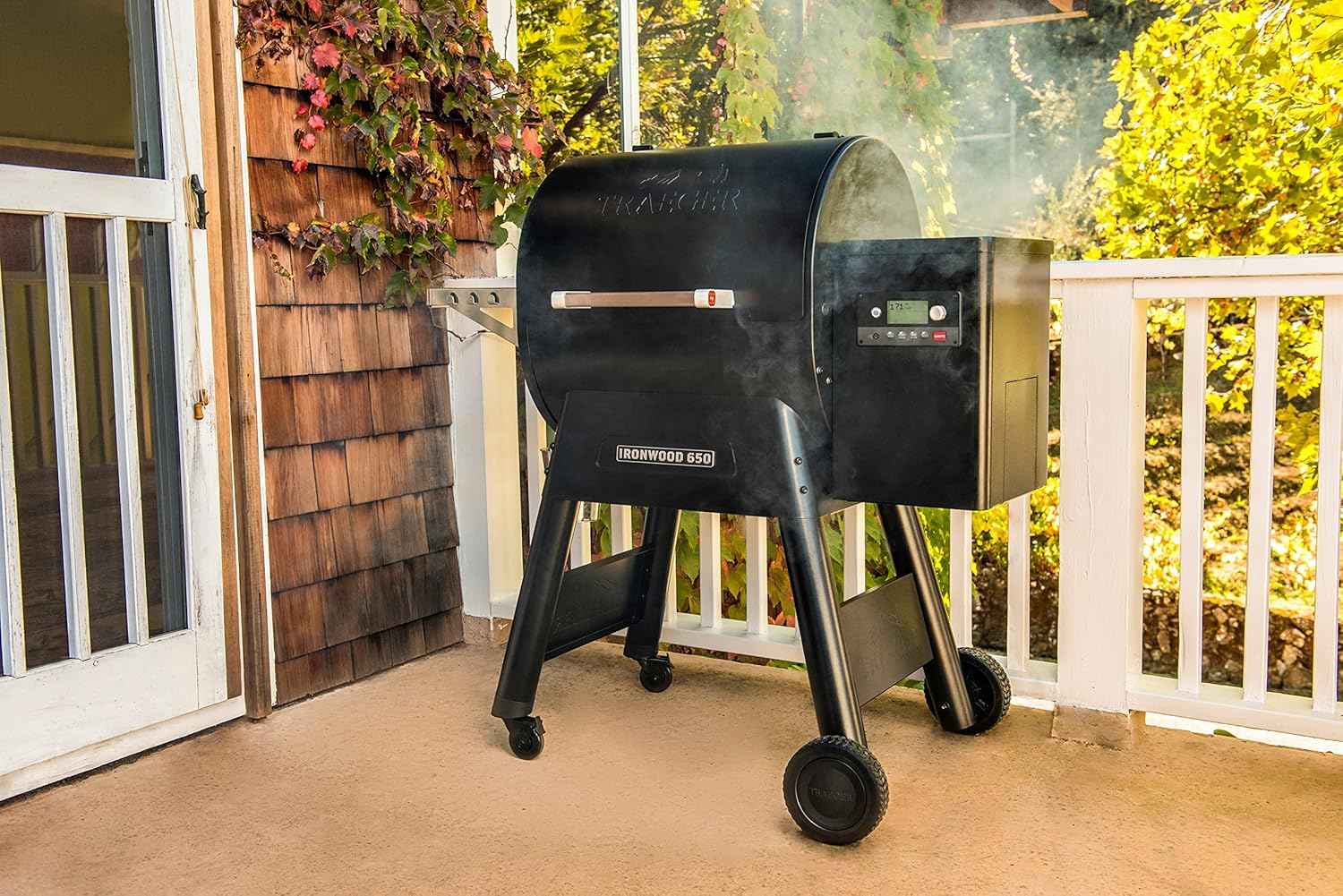Traeger Grills Ironwood 650 Electric Wood Pellet Grill and Smoker, Black, 650 Square Inches Cook Area, 500 Degree Max Temperature, Meat Probe, 6 in 1 BBQ Grill with WiFi and app connectivity