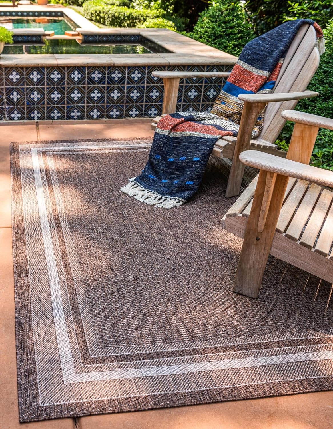 Unique Loom Outdoor Border Collection Area Rug - Soft Border (9' x 12' Rectangle, Brown/ Ivory)