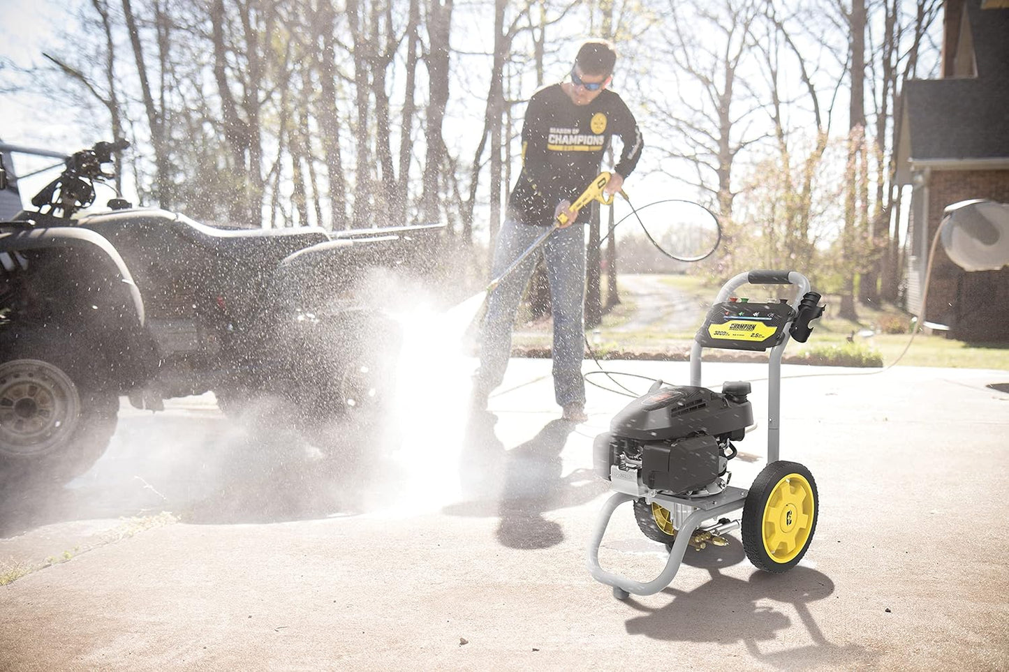 Champion Power Equipment 3200-PSI 2.5-GPM Low Profile Gas Pressure Washer with Honda Engine