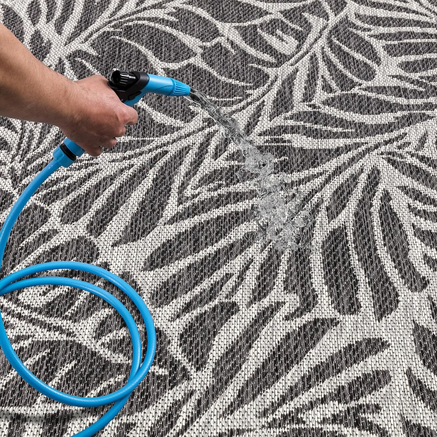 Keen Home Design Terrace Outdoor Runner Rug - 2x8 Washable Indoor/Outdoor Rug for Patio, Kitchen, Balcony, Beach, Garden, Deck and Porch, Size: 2'2"x7'7"