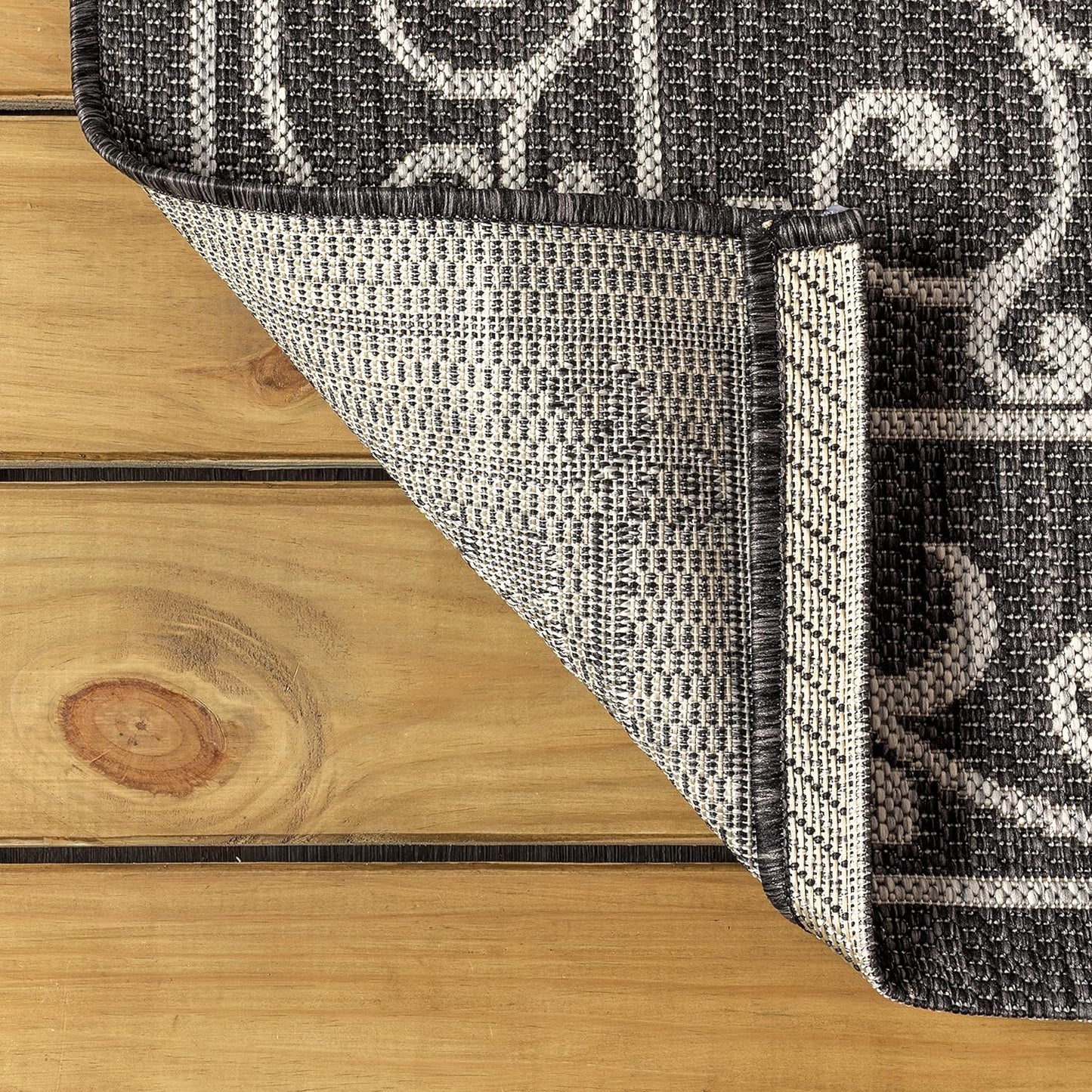 JONATHAN Y SMB106G-6R Charleston Vintage Filigree Textured Weave Black/Gray 6' Round Indoor/Outdoor Area Rug, Pet Friendly, Non-Shedding, Stain Resistant, Easy-Cleaning for Backyard, Patio, Porch